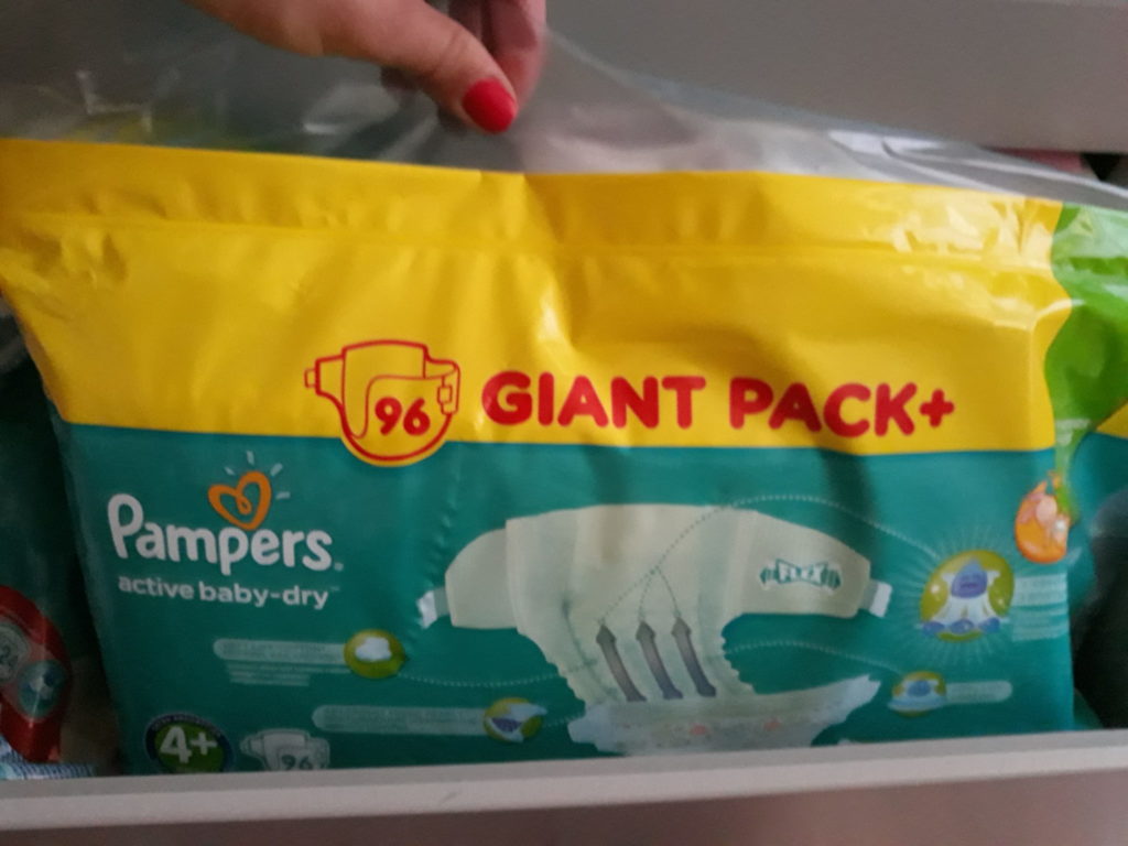 chusteczki nawilżane pampers rossmann