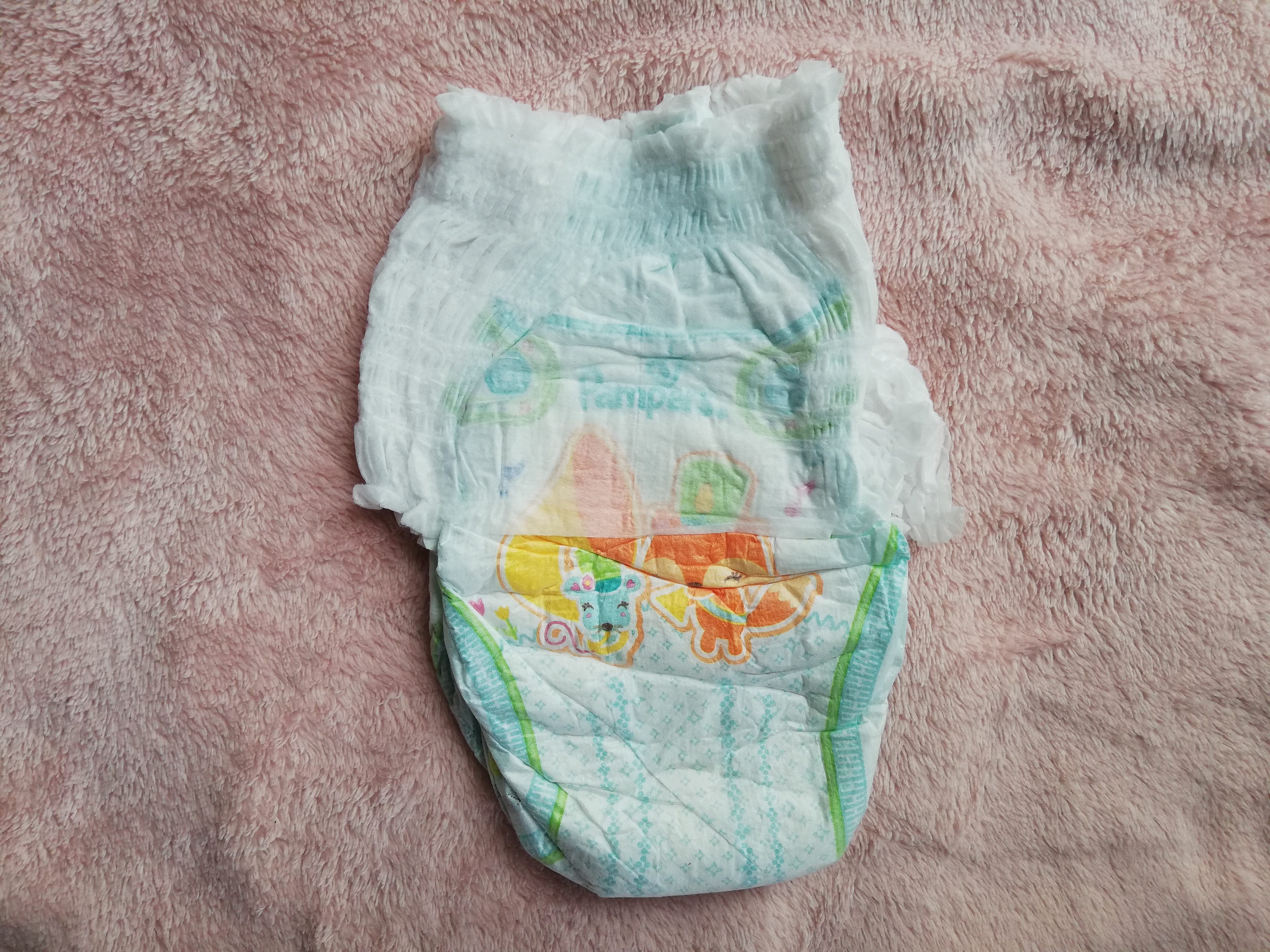 aqua pure pampers skład