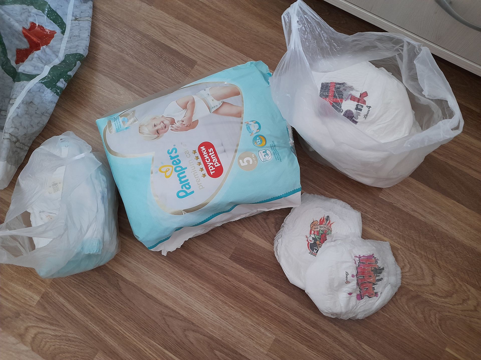 rossmann pieluchy pampers 5