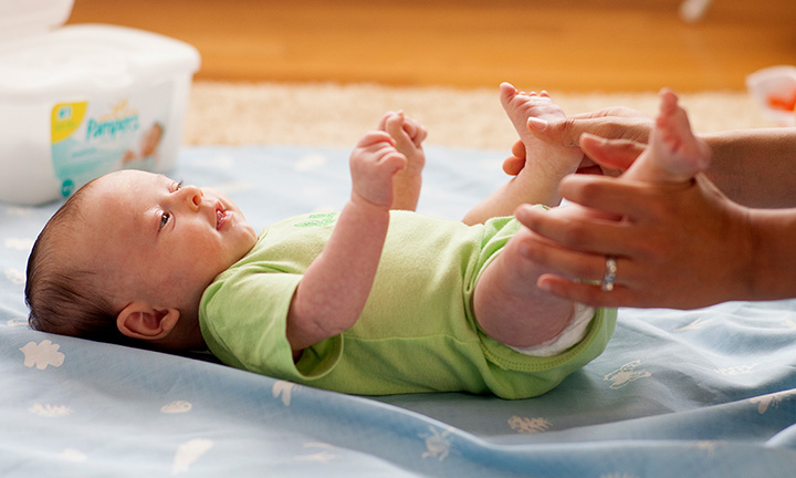 wielkość paczki pampers newborn