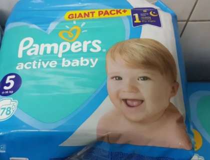 pieluchy pampers zółte